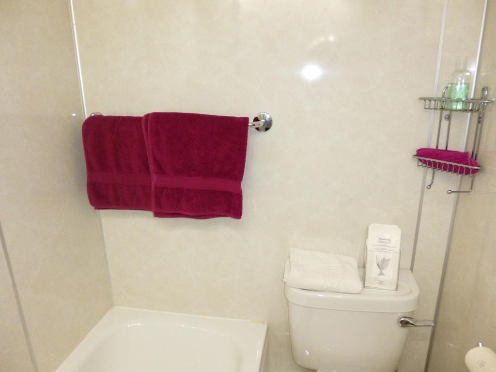 Macdonald House Hotel Inverness Room photo